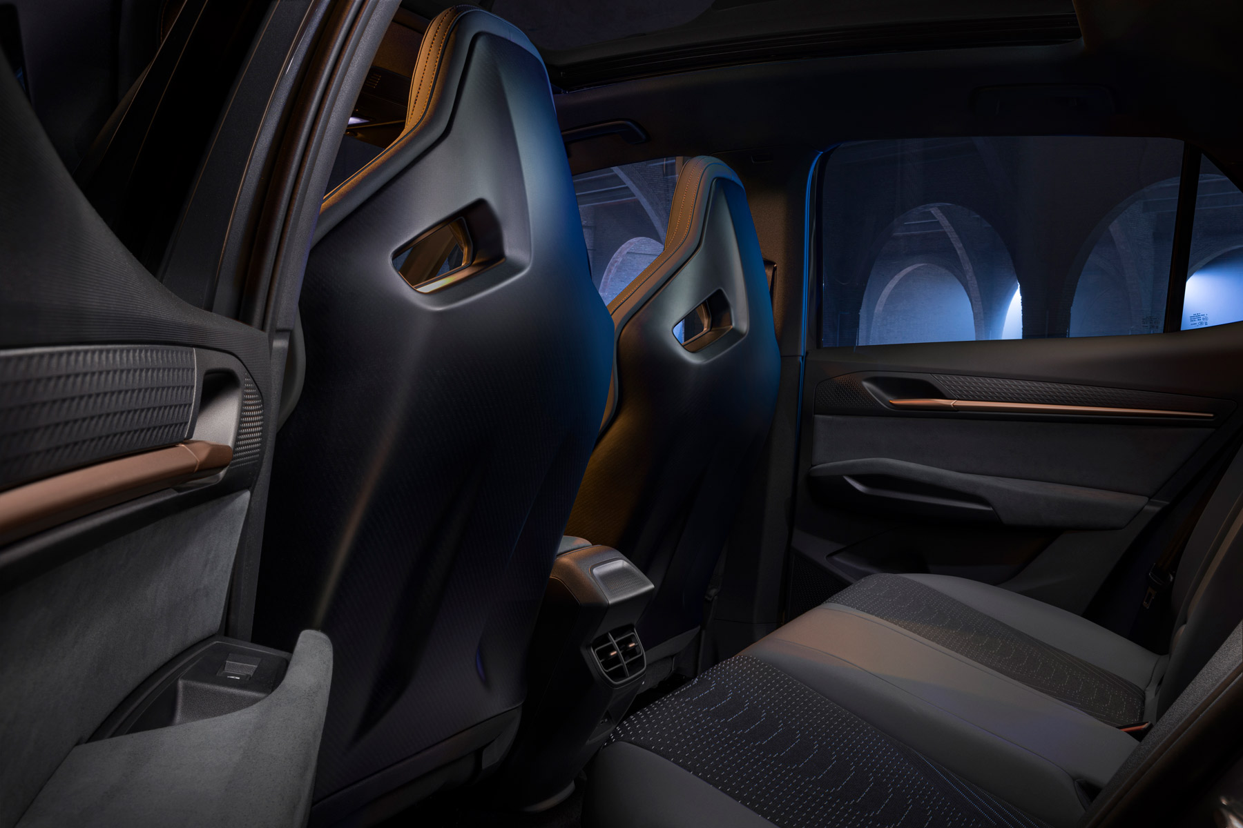 CUPRA BORN 2026 lanzamiento foto interior