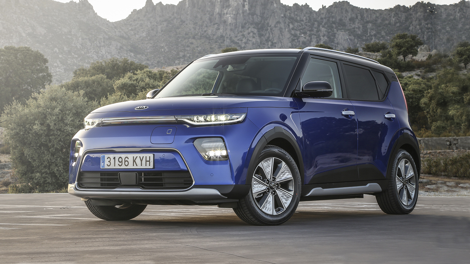 Los cinco mejores SUV eléctricos con ayudas del Plan MOVES carwow