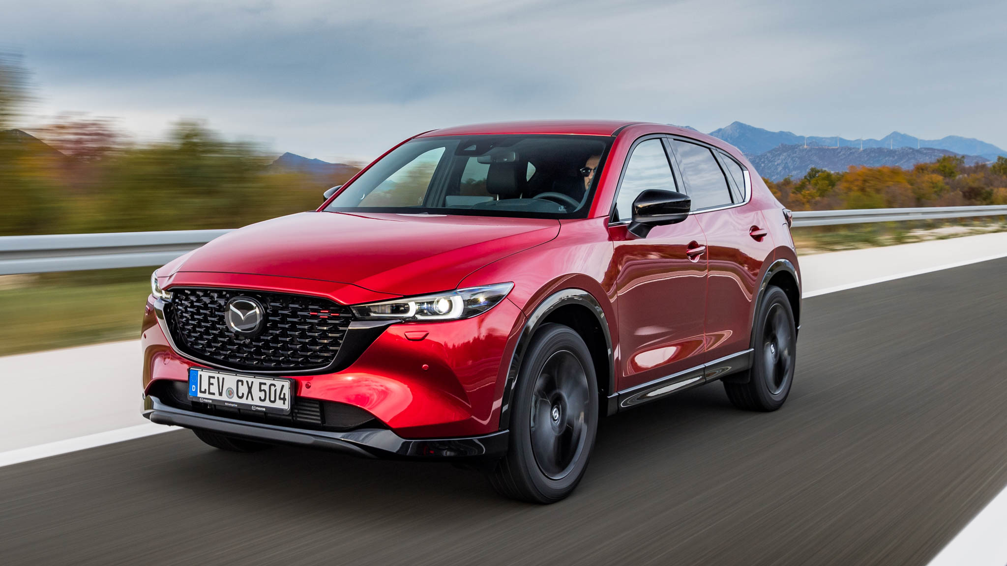 Vista conducción Mazda CX-5 rojo