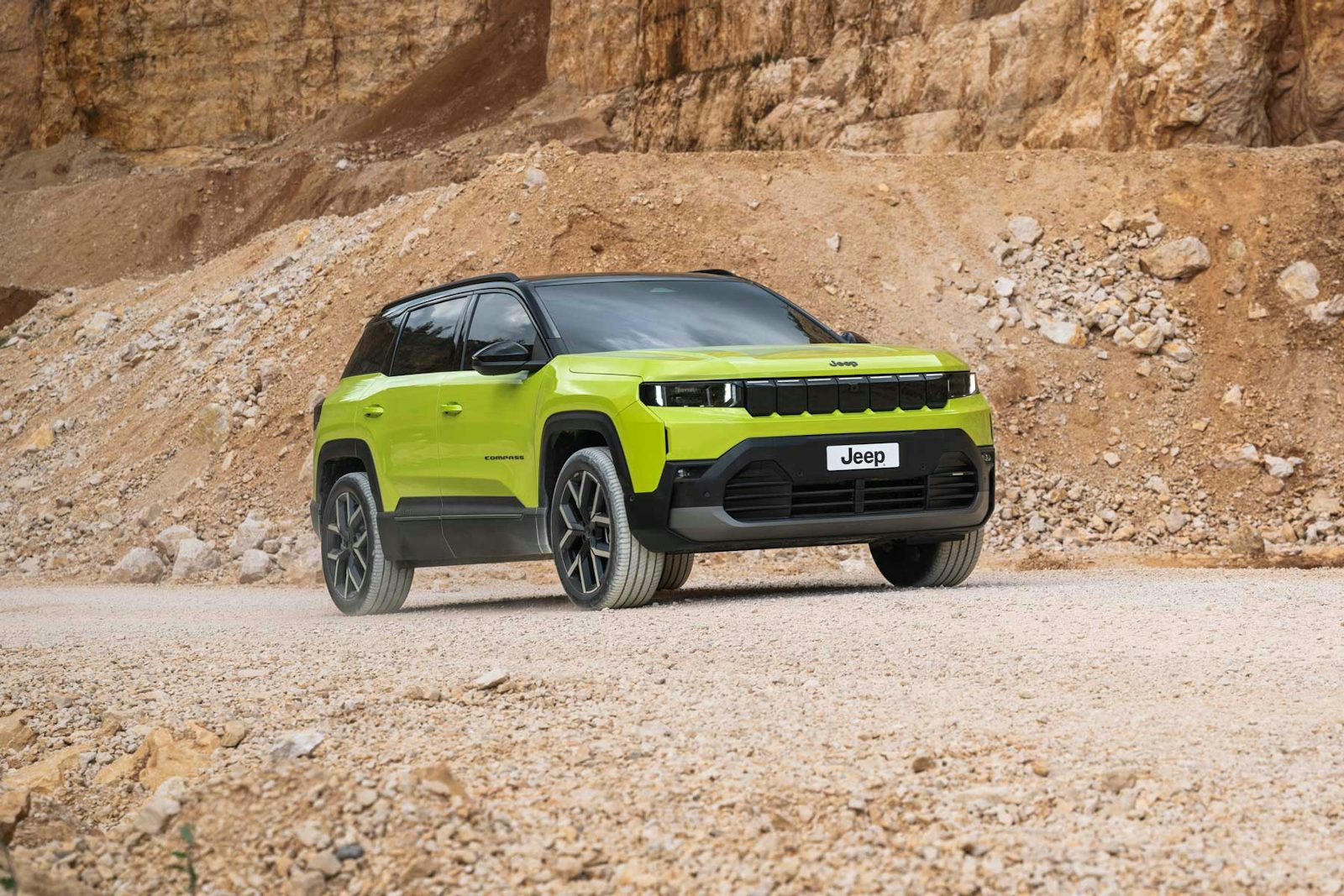 Jeep Compass 2026 foto exterior verde
