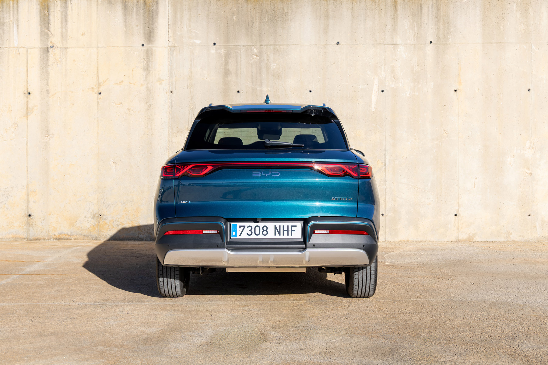 BYD ATTO 2 DM-i foto exterior estática azul