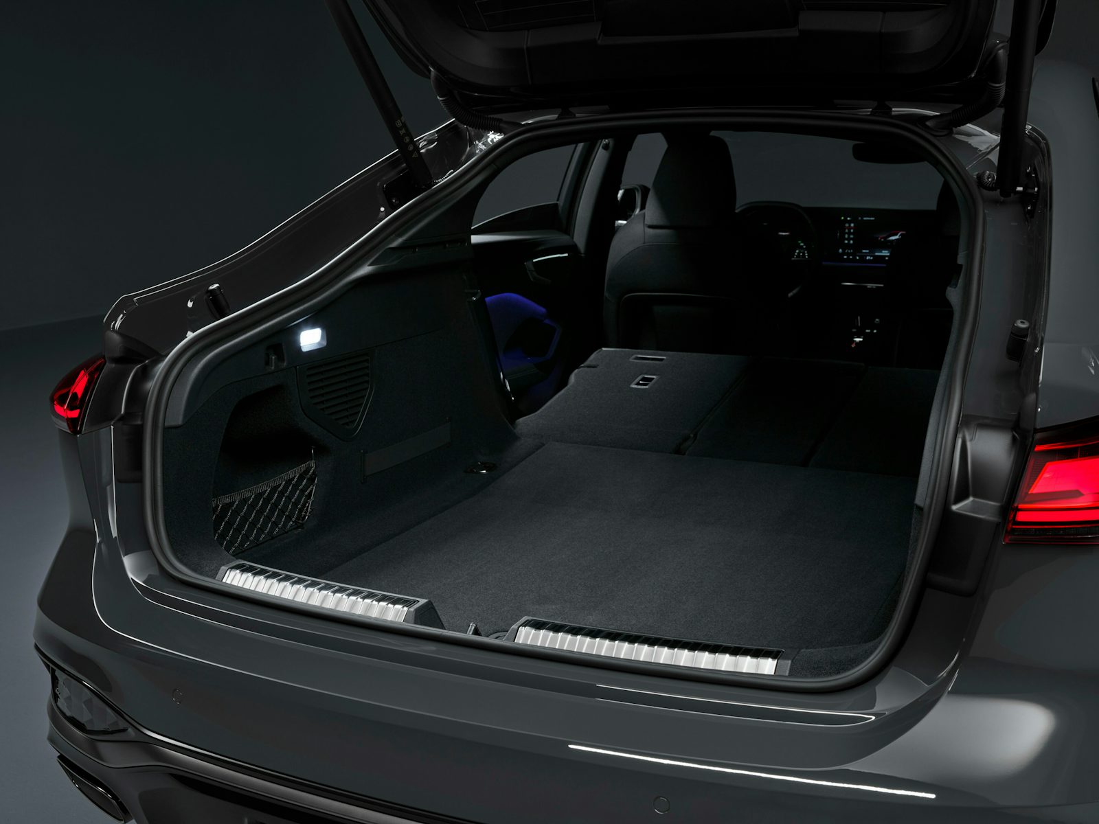 Audi A5 Sedán Foto Maletero