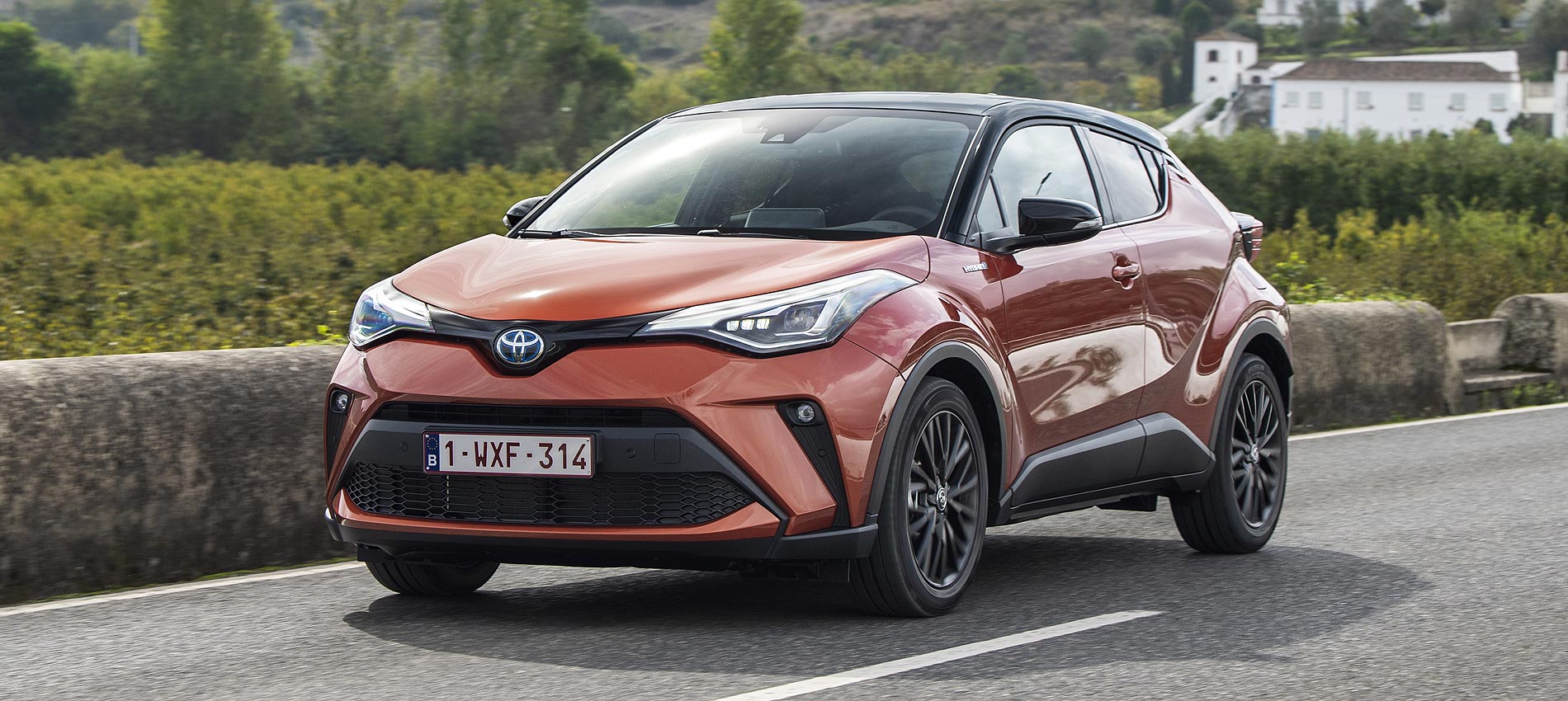 Comparativa: Toyota C-HR vs Toyota RAV4 | Diferencias, precios y ...