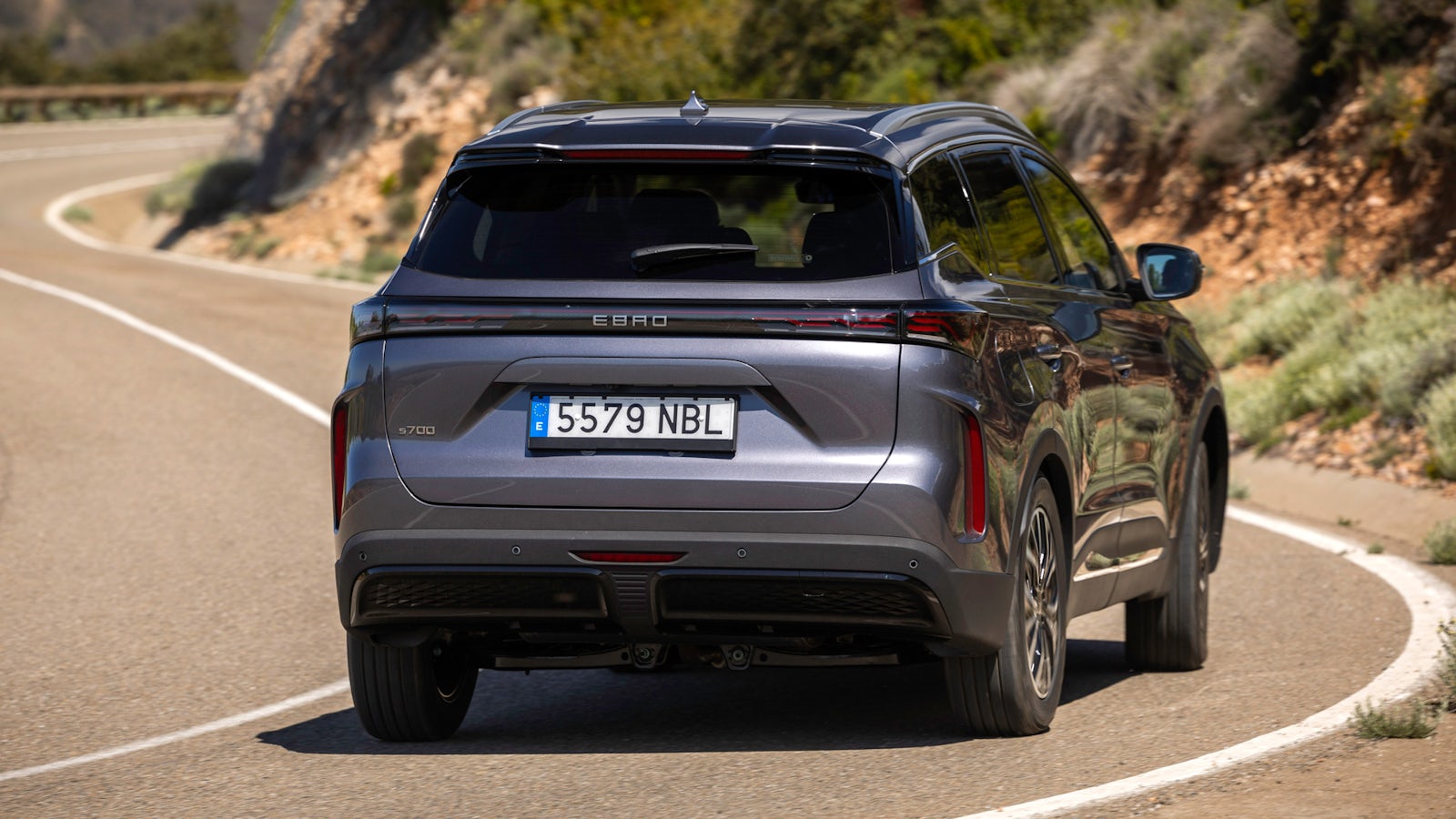 Comparativa EBRO S700 vs MG HS