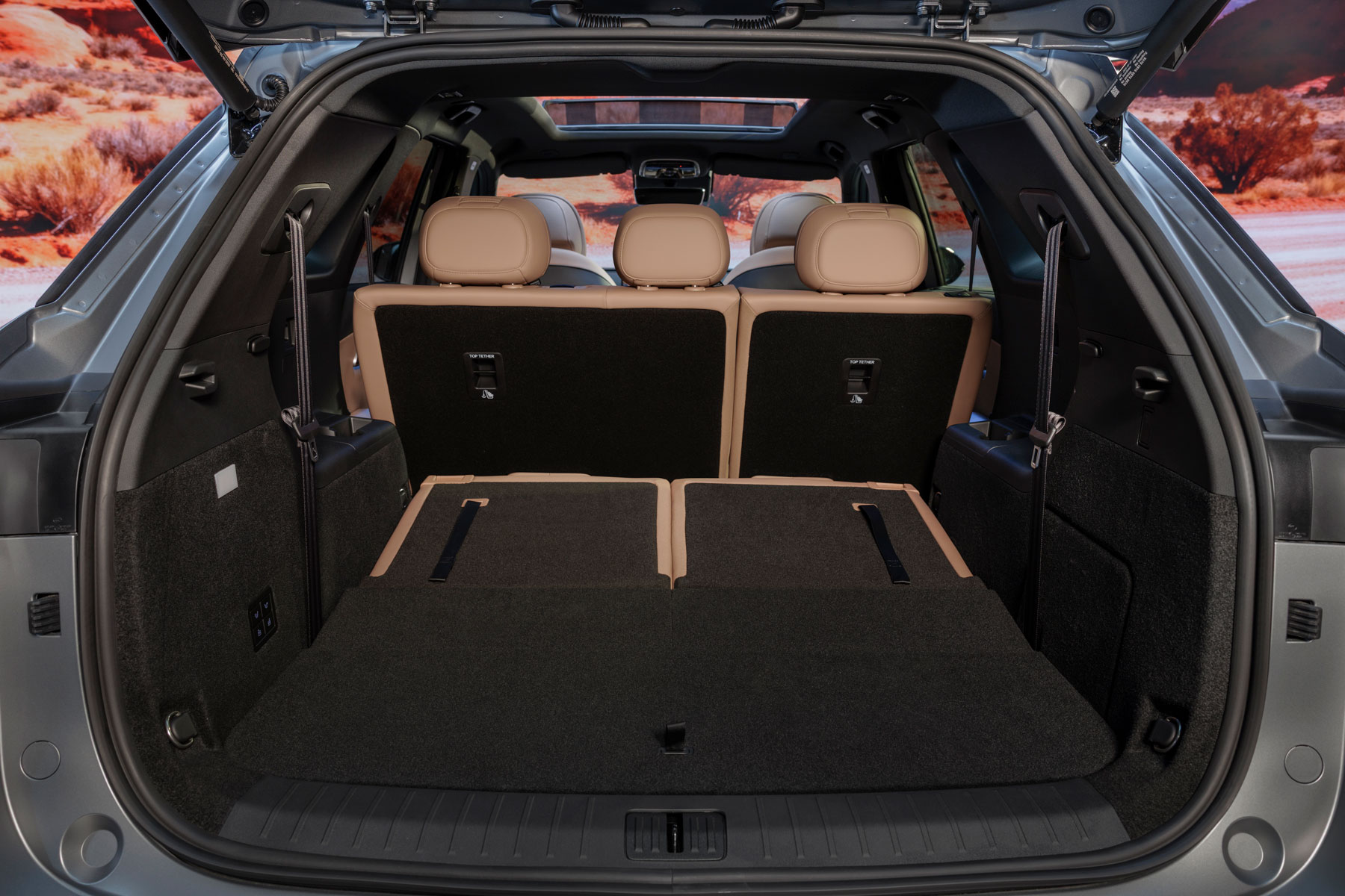 EBRO s900 foto interior maletero