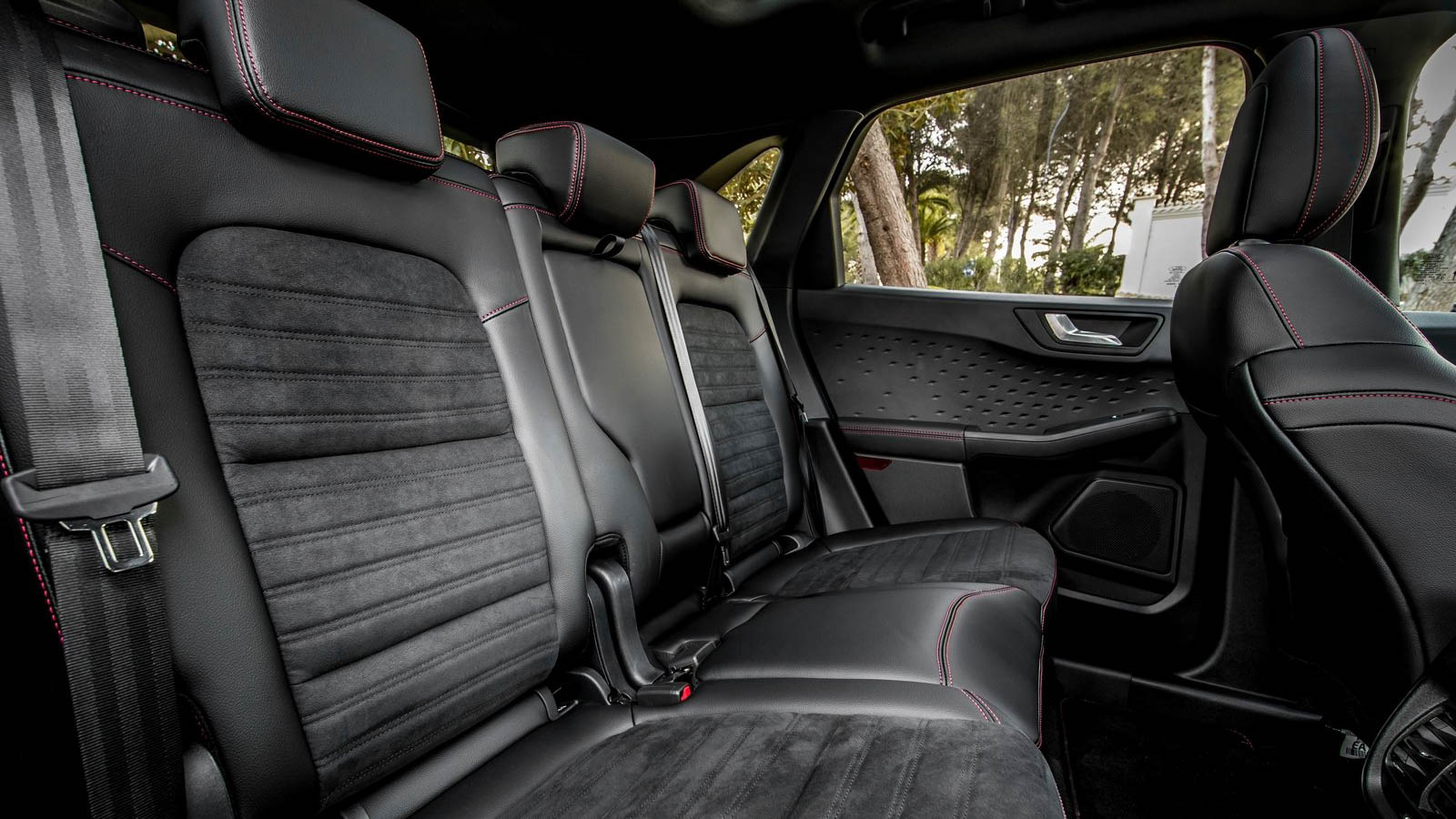 Asientos traseros Ford Kuga PHEV