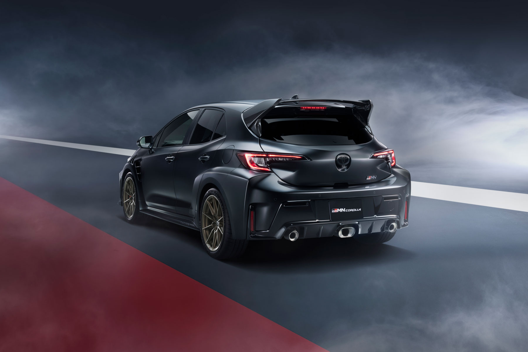 Toyota GRMN Corolla foto exterior