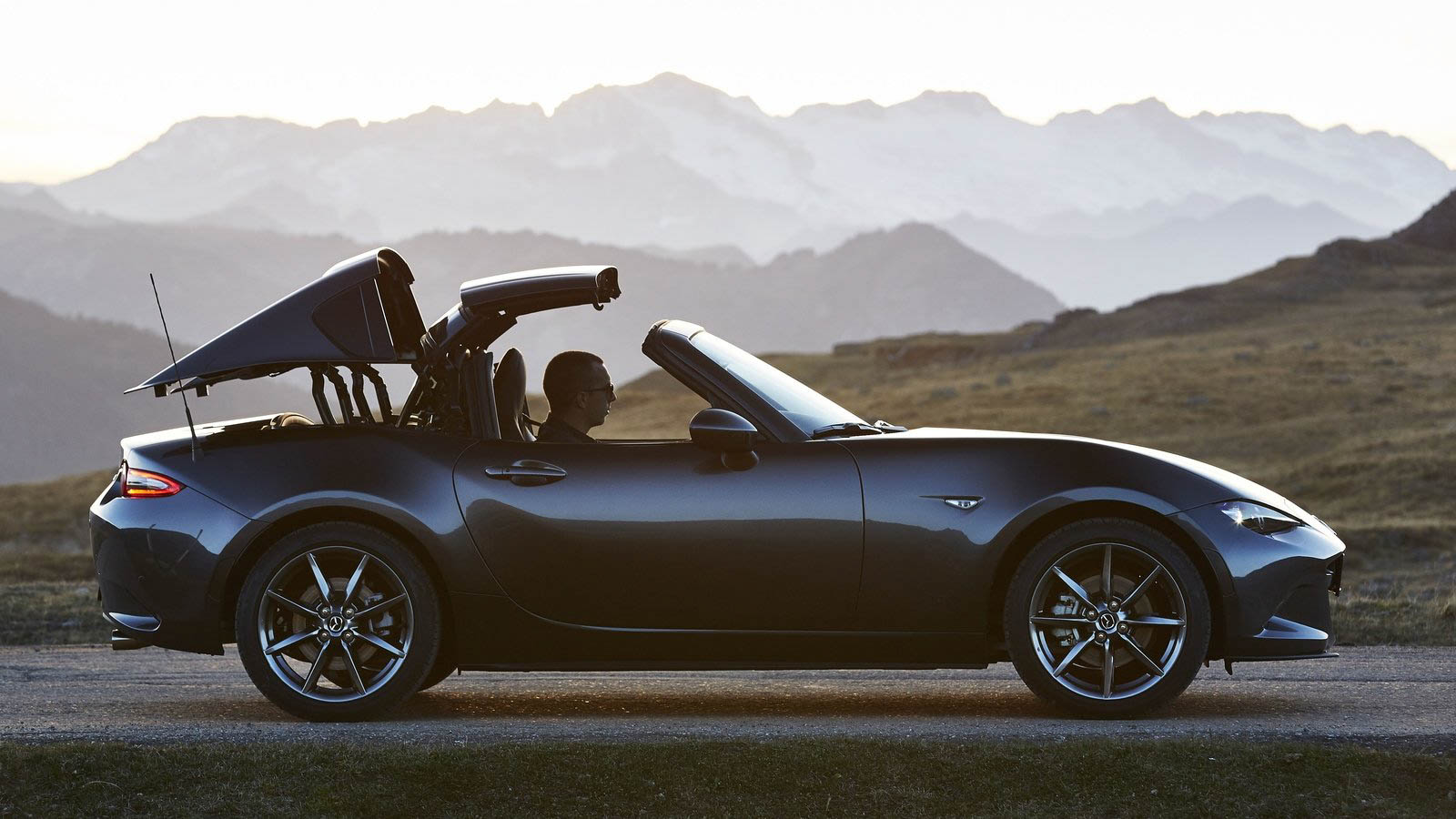 mazda-mx-5-rf-2022-precio-y-opini-n-carwow