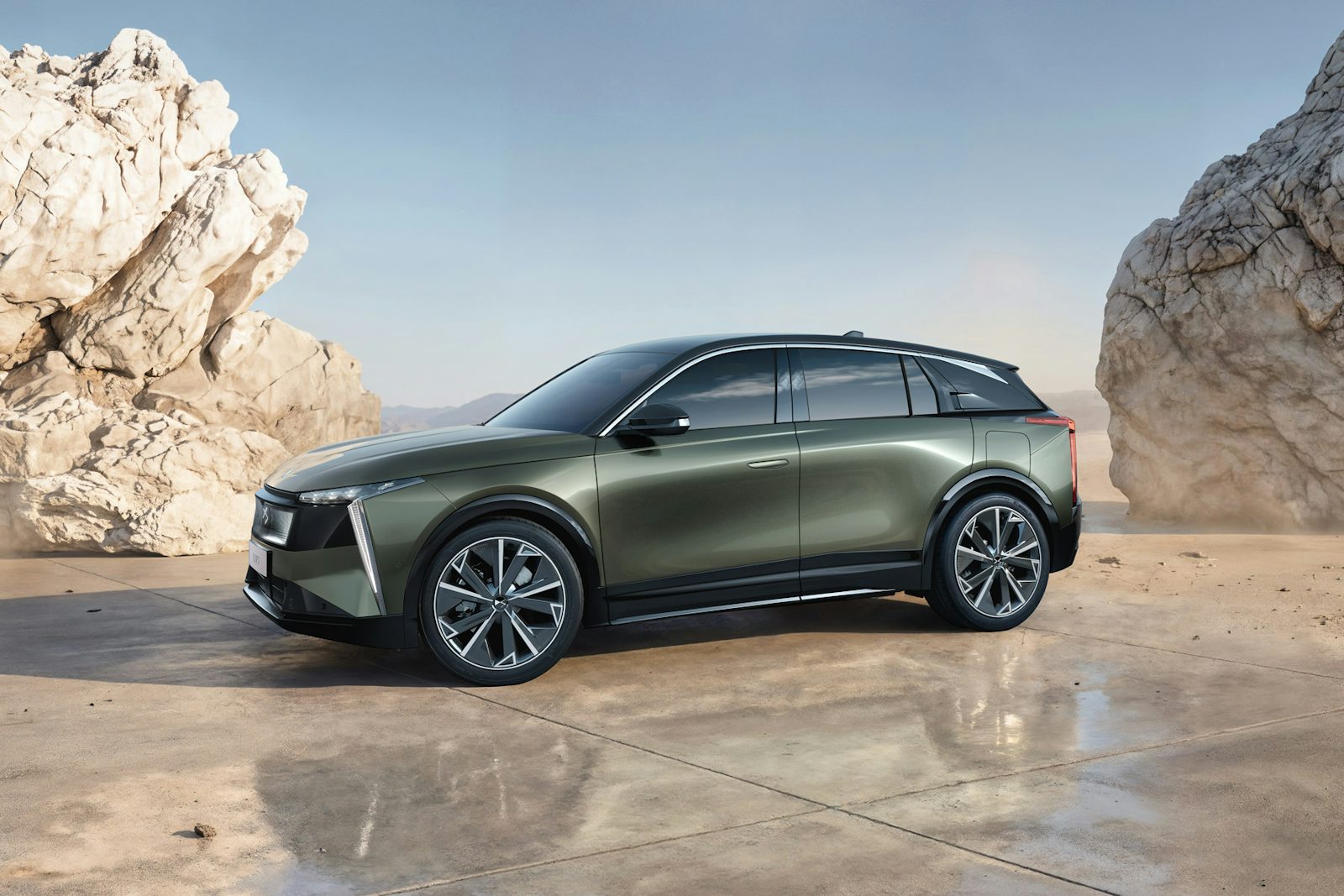 DS Nº7 exterior estática foto