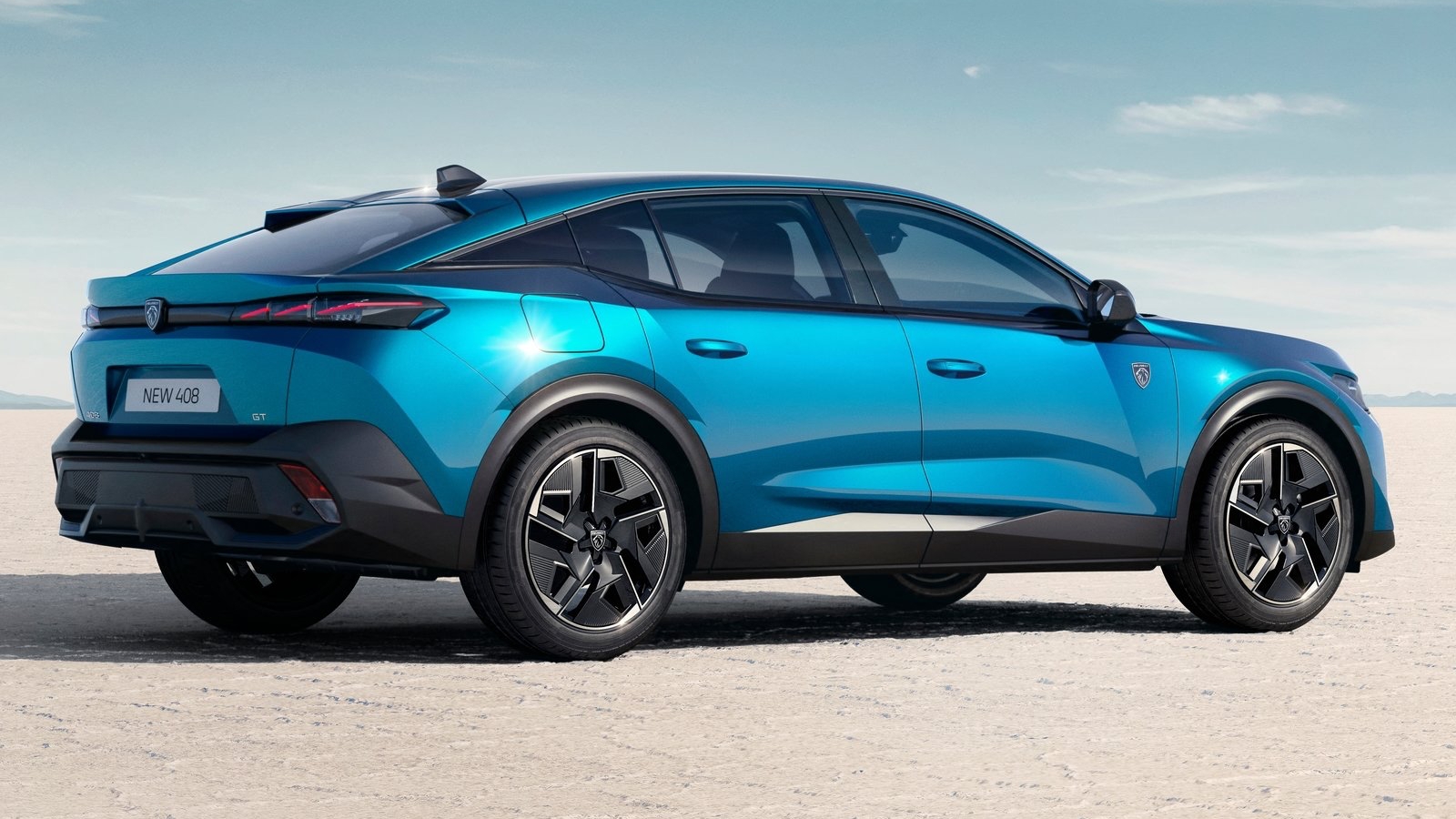 Comparativa Peugeot 408 vs Citroën C5 X