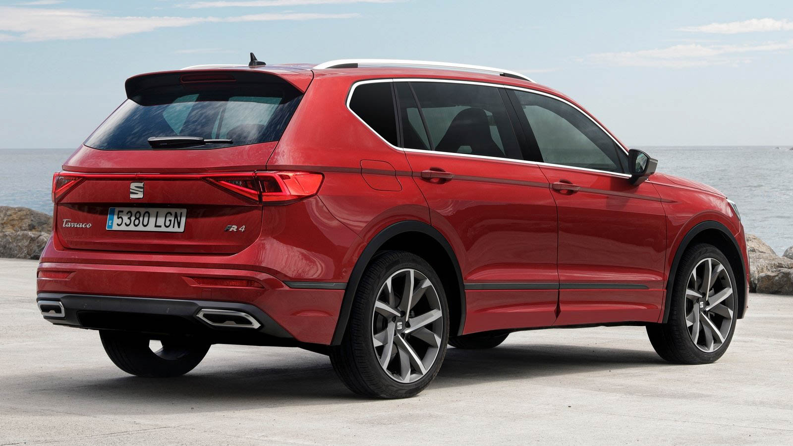 Vista trasera SEAT Tarraco rojo