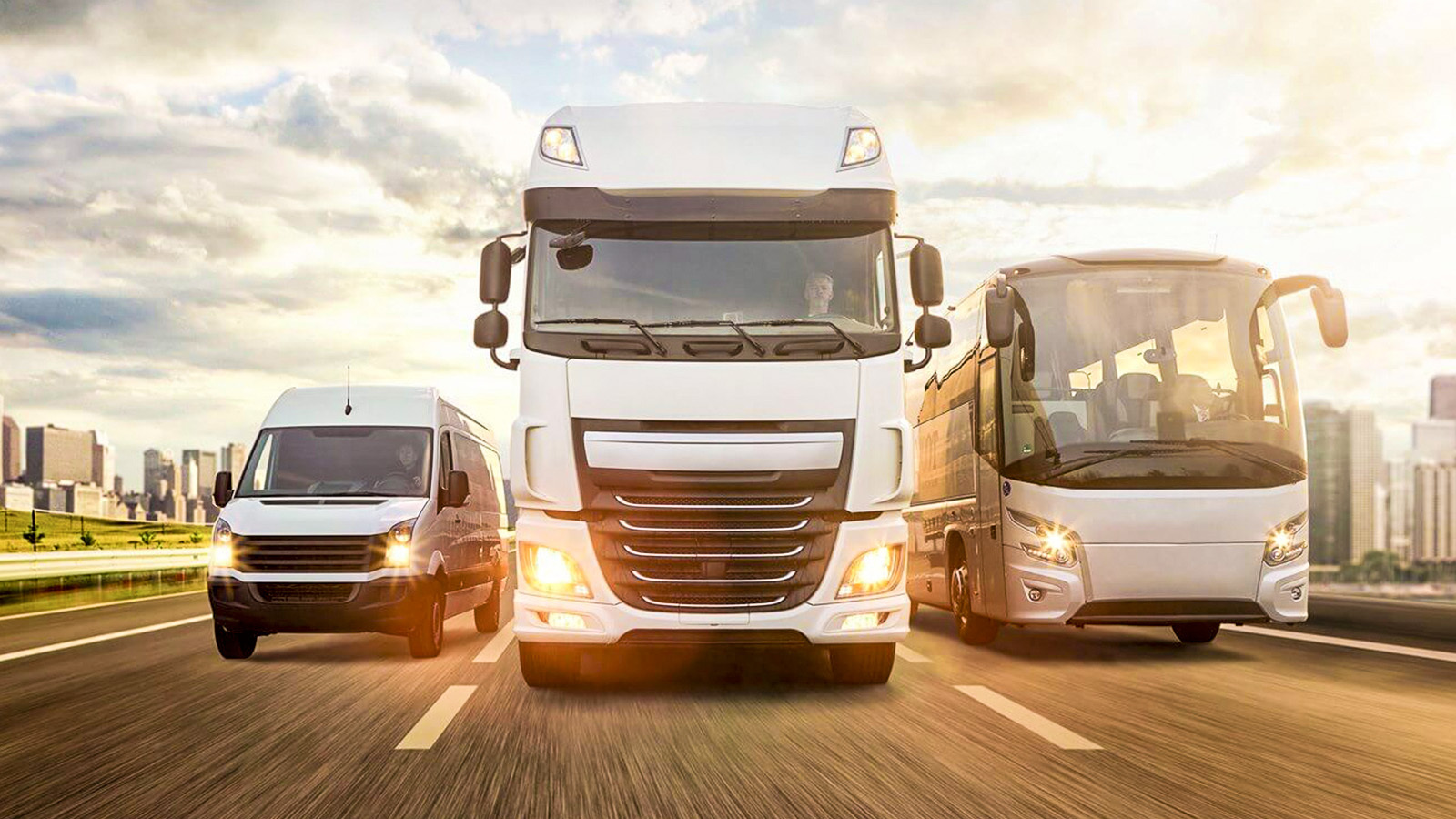 Consejos para conducir sin riesgo cerca de vehículos pesados | carwow