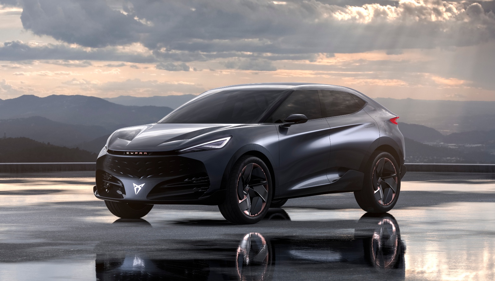 CUPRA Tavascan plata frontal