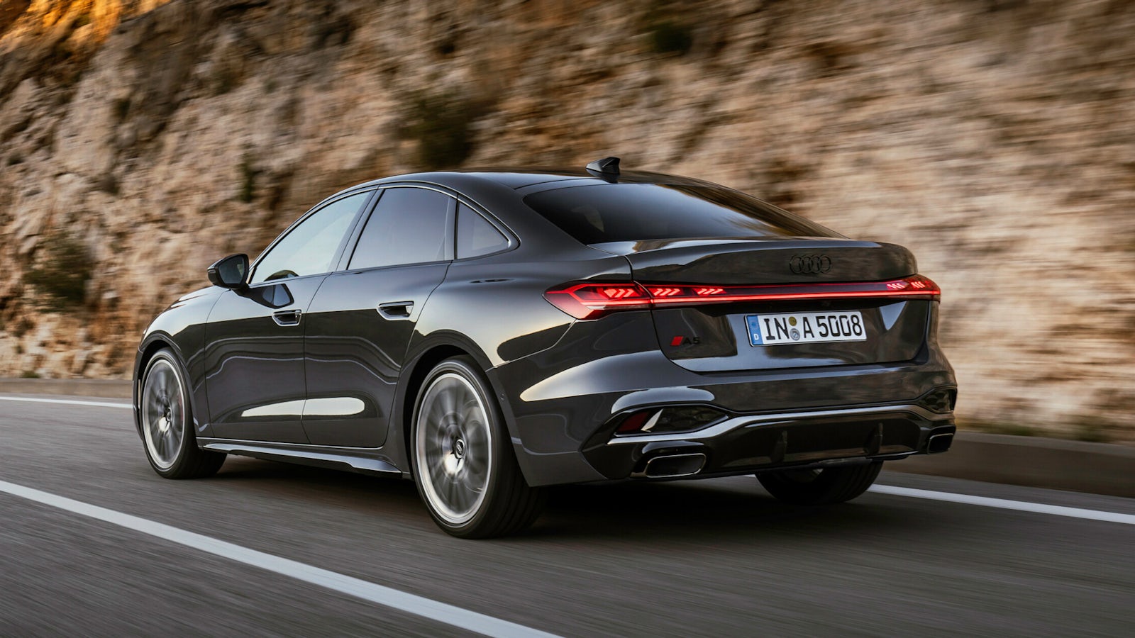 Audi Lanza El Nuevo A5 La Berlina Con La Que Sustituye Al A4 Tras 30 audi-lanza-el-nuevo-a5-la-berlina-con-la-que-sustituye-al-a4-tras-30