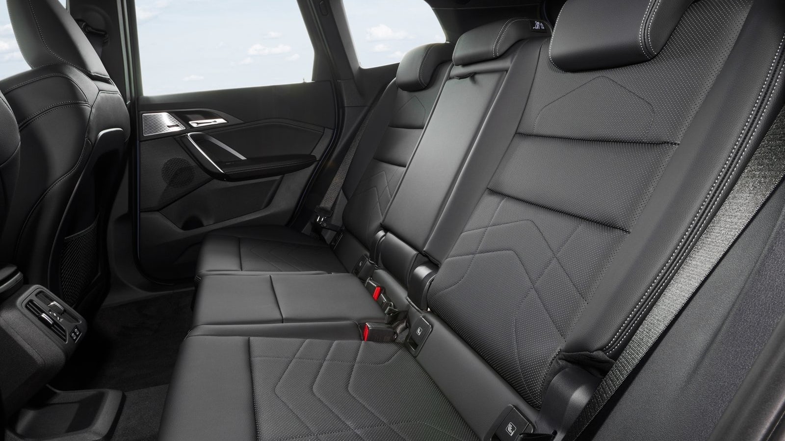 Comparativa entre el BYD Atto 3 y el BMW iX1