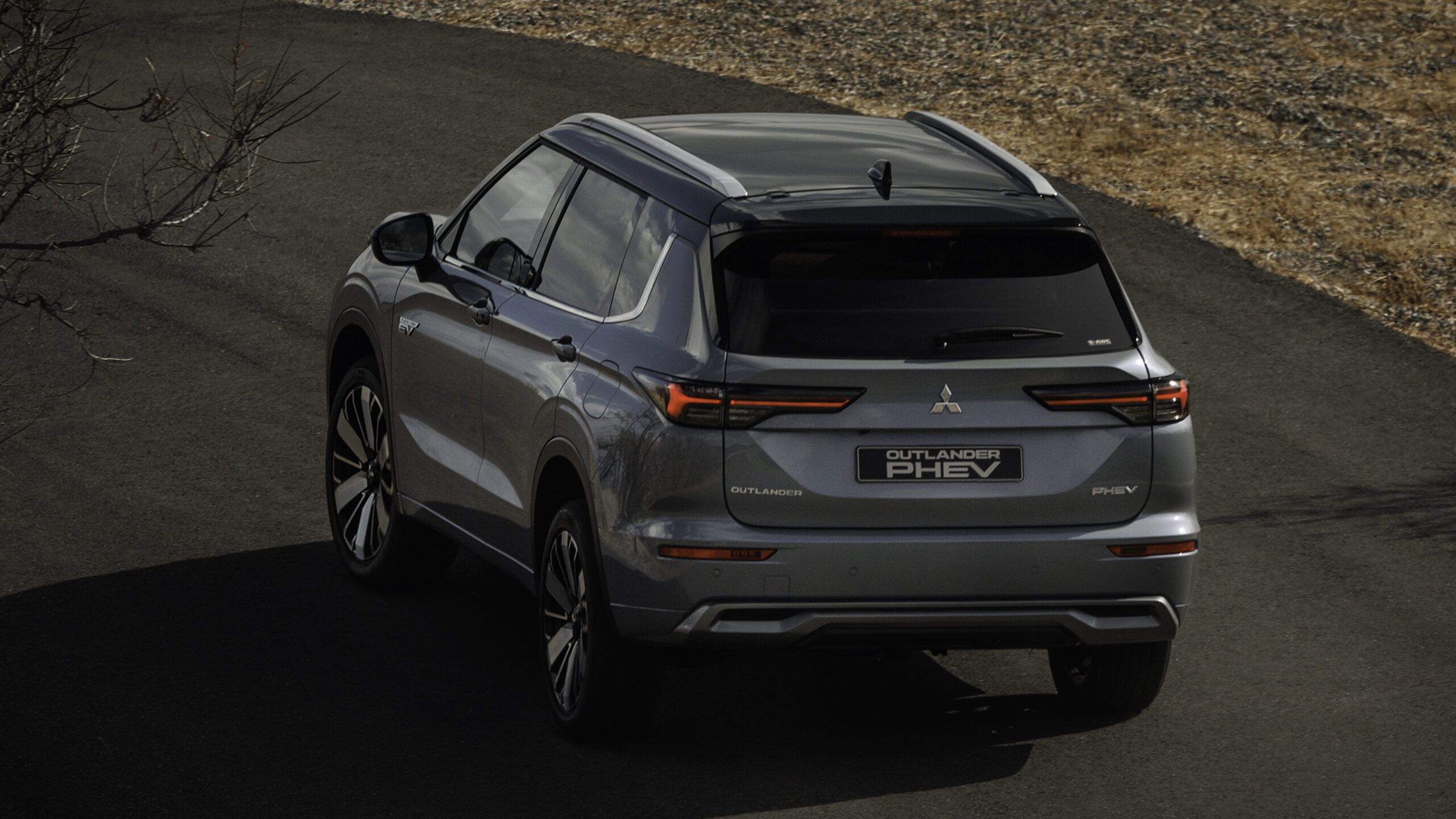 Mitsubishi Outlander PHEV 2025