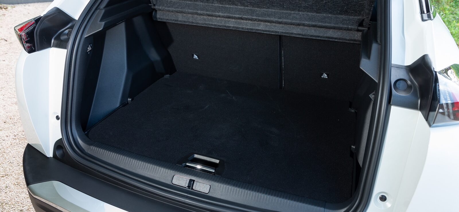 Comparativa Jeep Avenger vs Peugeot 2008